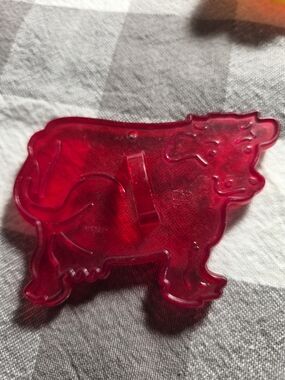 Translucent Red-Pink Cow-Shaped Plastic Clip
